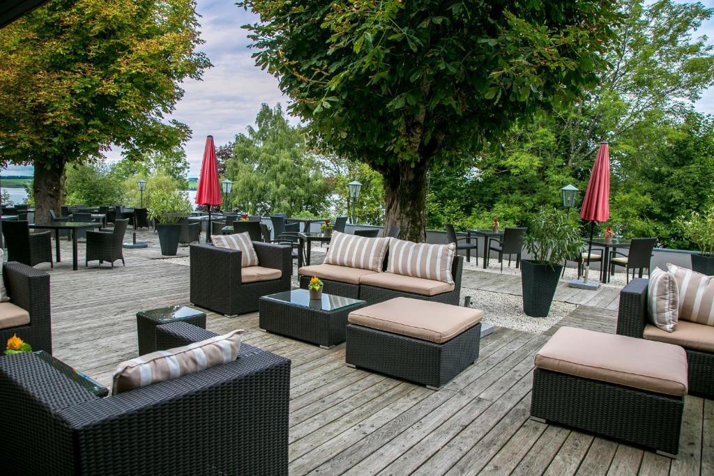 فندق Seebrunn am Wallersee هندورف ام فالرسه المظهر الخارجي الصورة